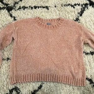 aerie pink crew neck sweater with silver accents